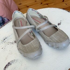 Skechers Mary Jane dress Shoe